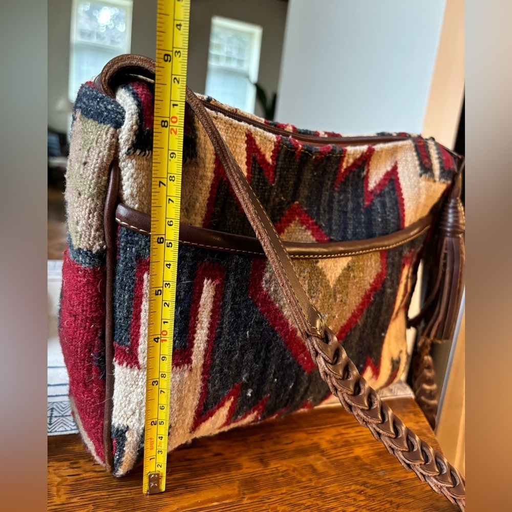 Kilim wool and leather crossbody shoulder bag, western Aztec vintage, pristine - Picture 6 of 6